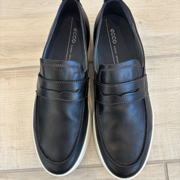 NWT Ecco Danish Design  Man’s Loafers Black Leather Slip On Size 11 -11.5 US main image 4